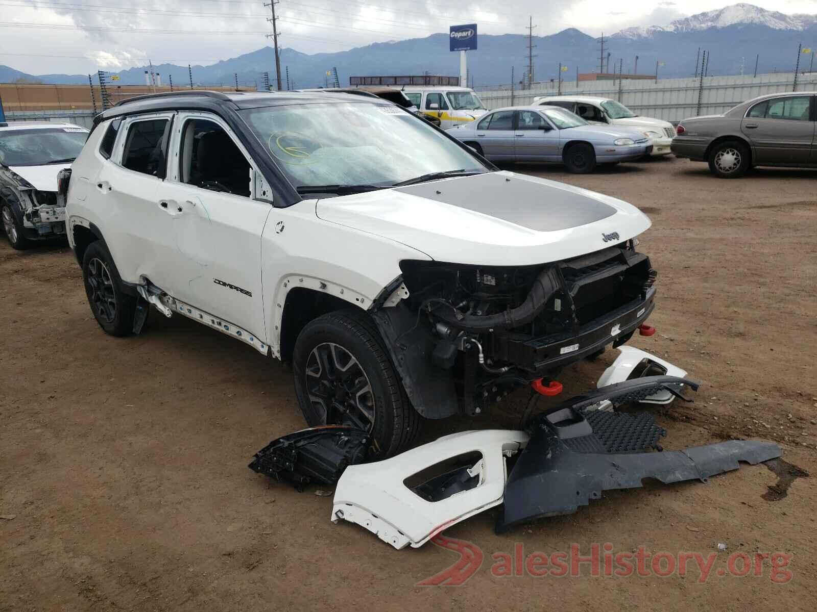 3C4NJDDB9KT670979 2019 JEEP COMPASS