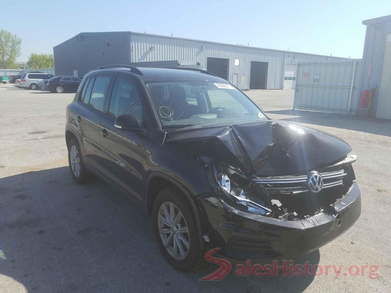 WVGBV7AX0HK041920 2017 VOLKSWAGEN TIGUAN