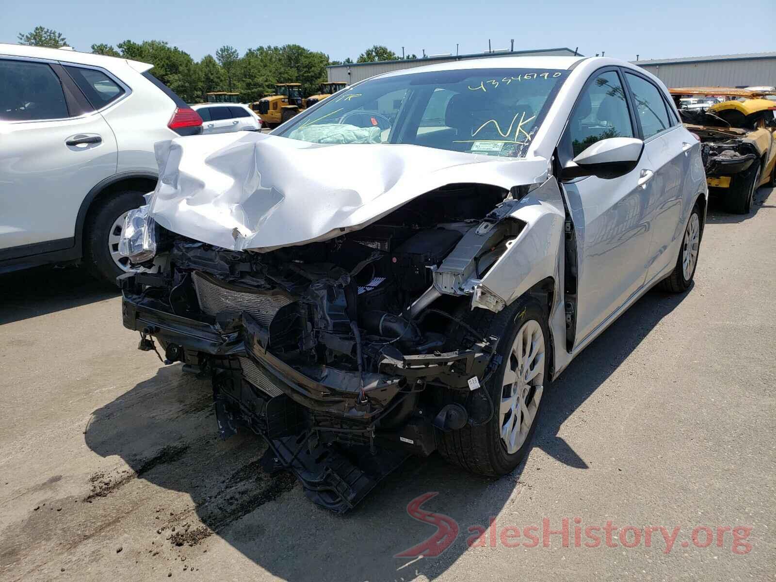 KMHD35LHXGU315572 2016 HYUNDAI ELANTRA