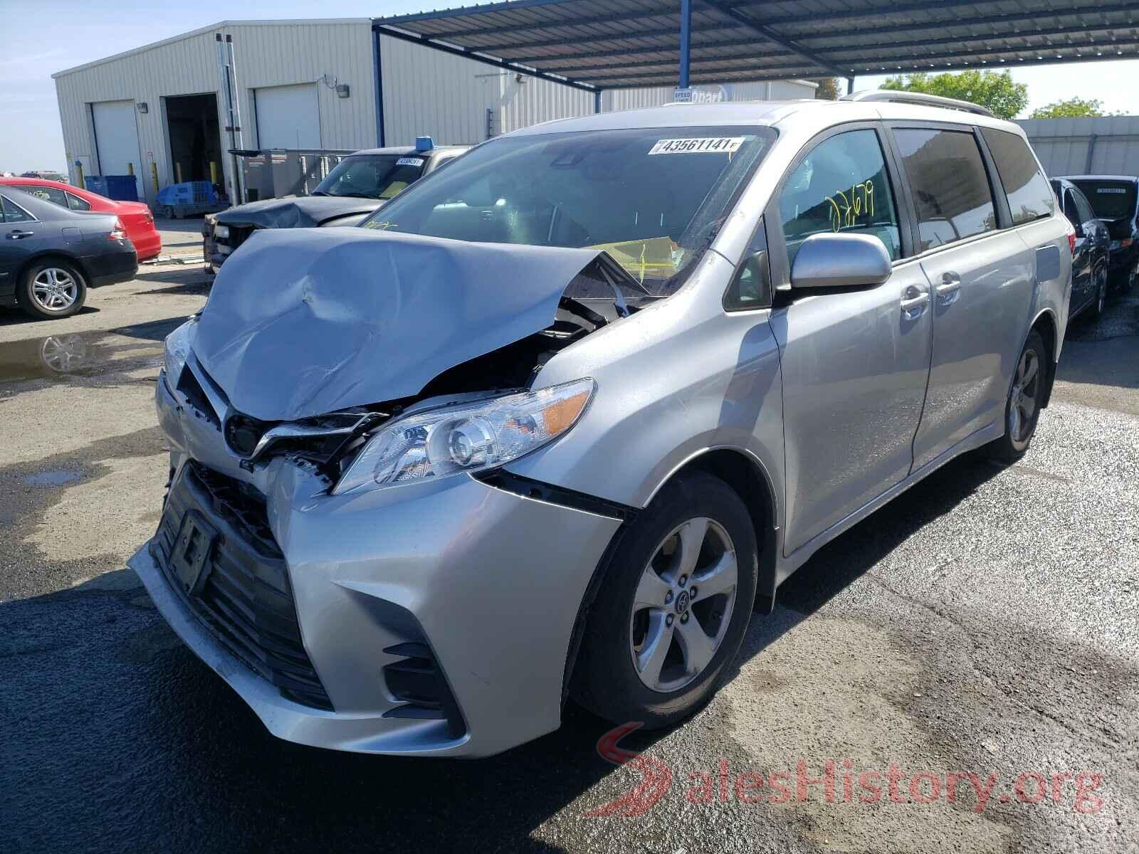 5TDKZ3DC5KS976232 2019 TOYOTA SIENNA