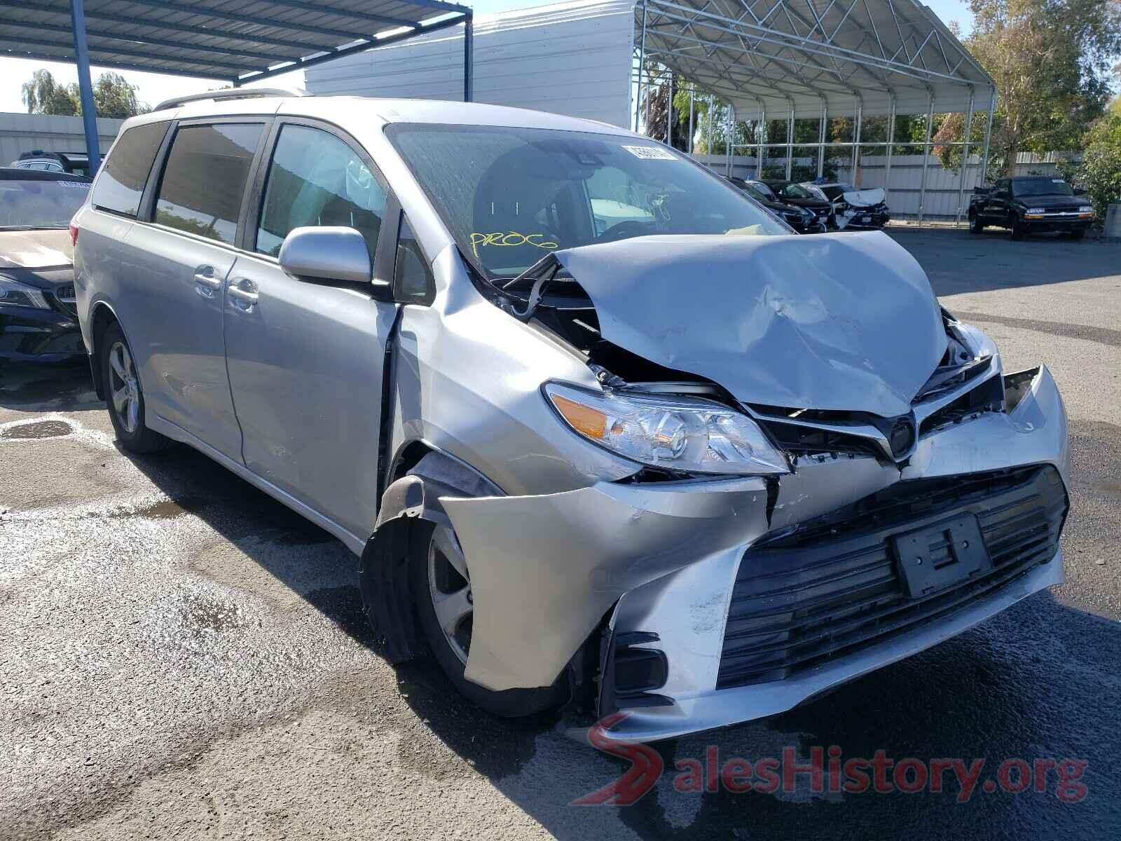 5TDKZ3DC5KS976232 2019 TOYOTA SIENNA