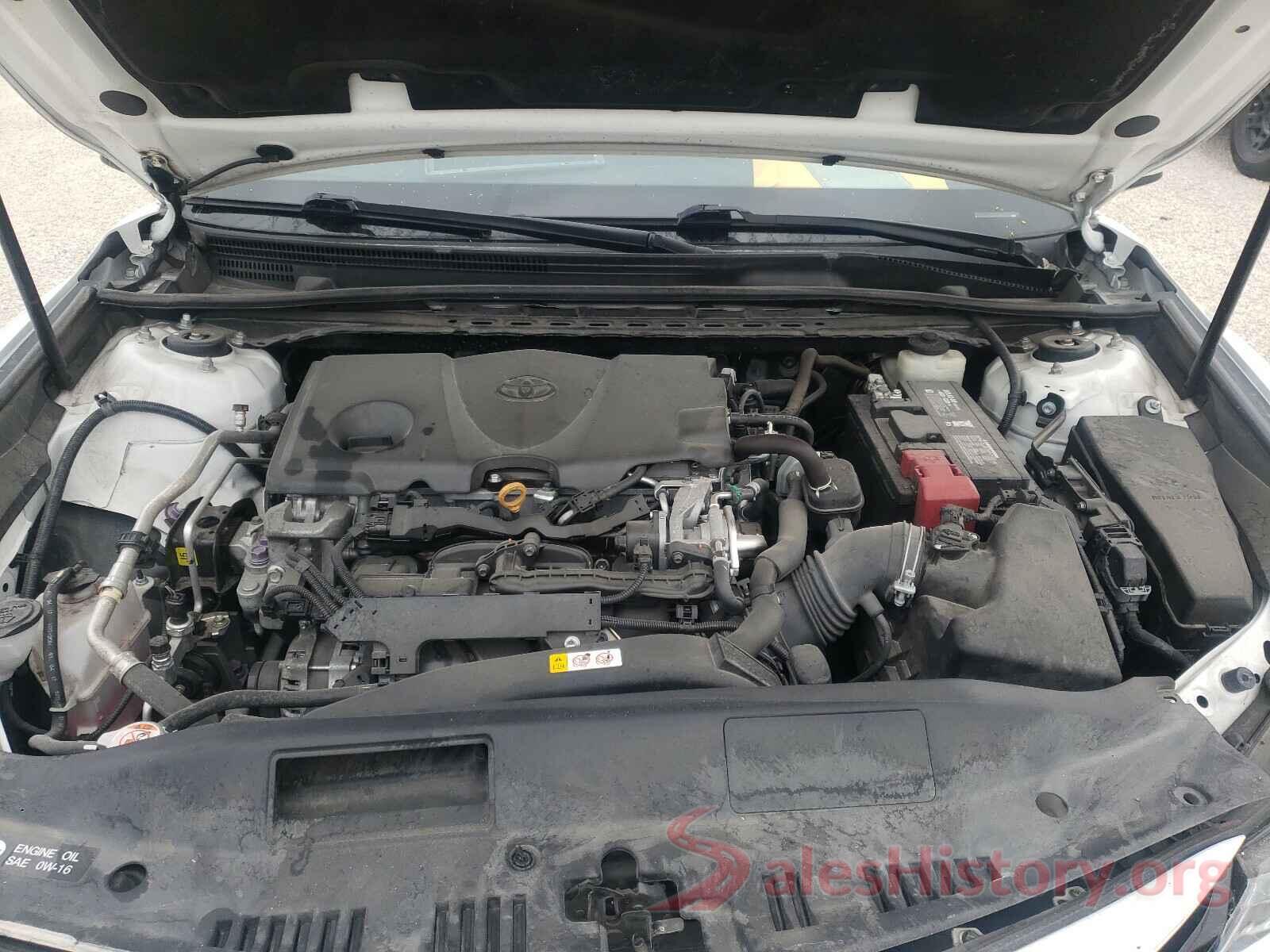 4T1B11HK9JU500827 2018 TOYOTA CAMRY