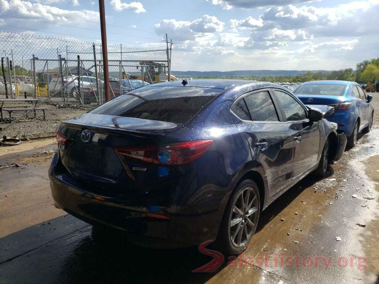 3MZBN1W37JM159398 2018 MAZDA 3