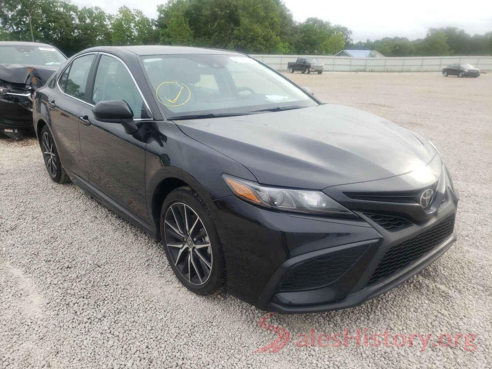 4T1G11AK8MU431567 2021 TOYOTA CAMRY