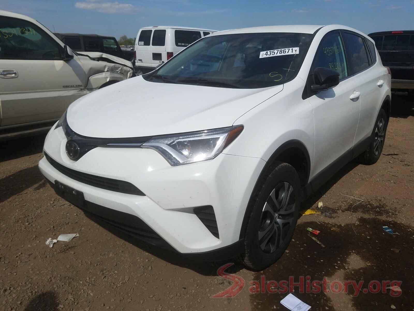 2T3BFREV8JW777023 2018 TOYOTA RAV4