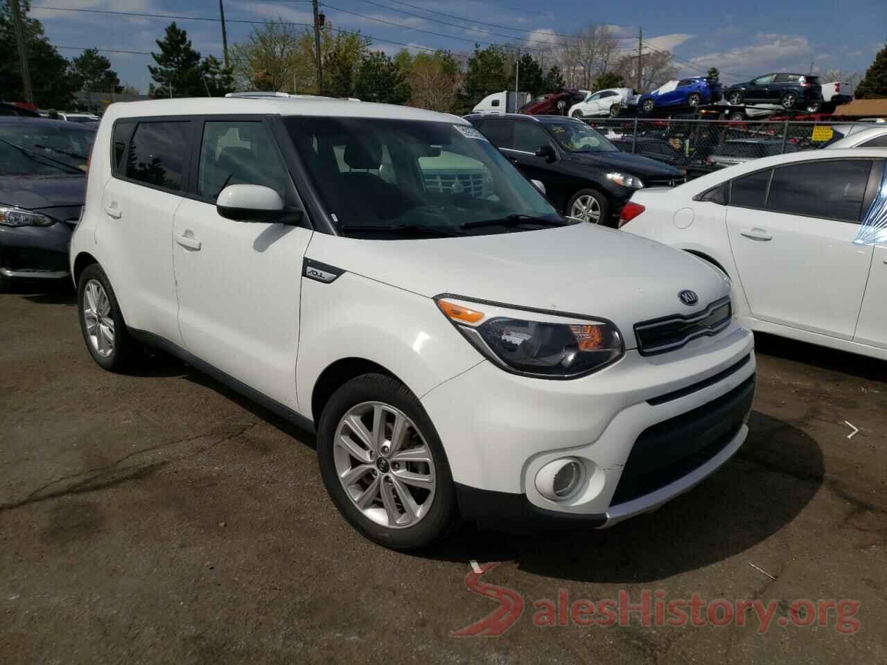 KNDJP3A53J7902792 2018 KIA SOUL