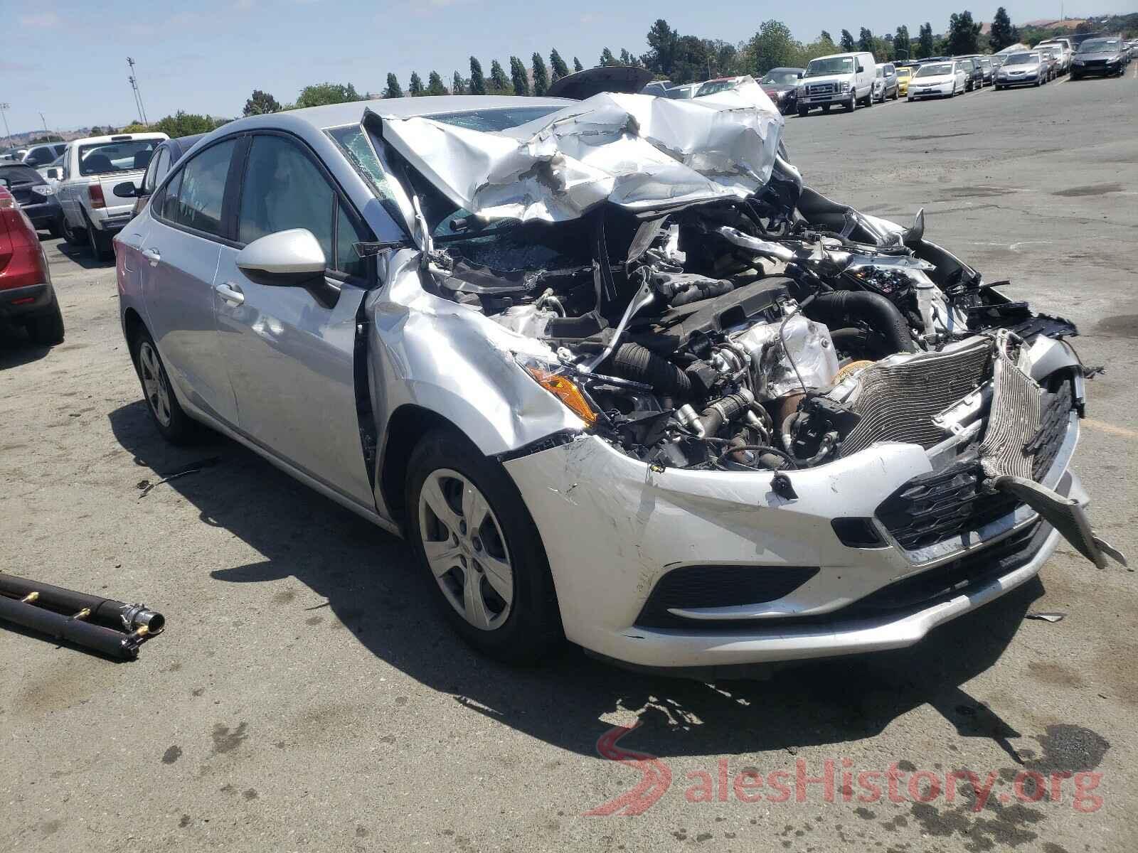 1G1BC5SM8J7215673 2018 CHEVROLET CRUZE