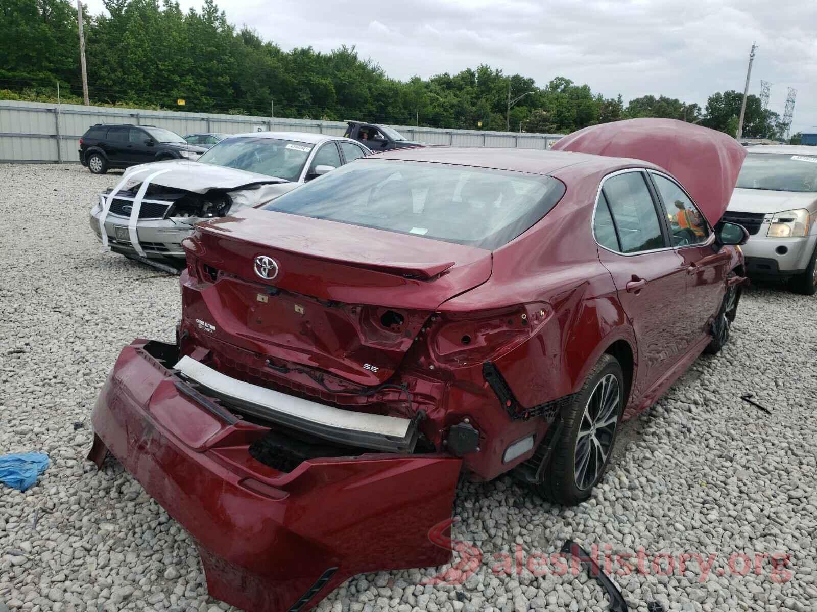 4T1B11HK5JU647887 2018 TOYOTA CAMRY