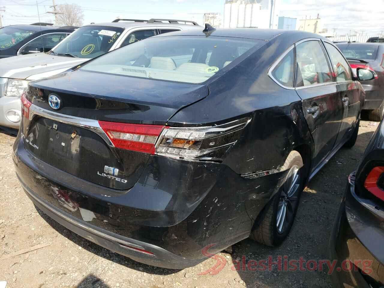 4T1BD1EB4JU061337 2018 TOYOTA AVALON