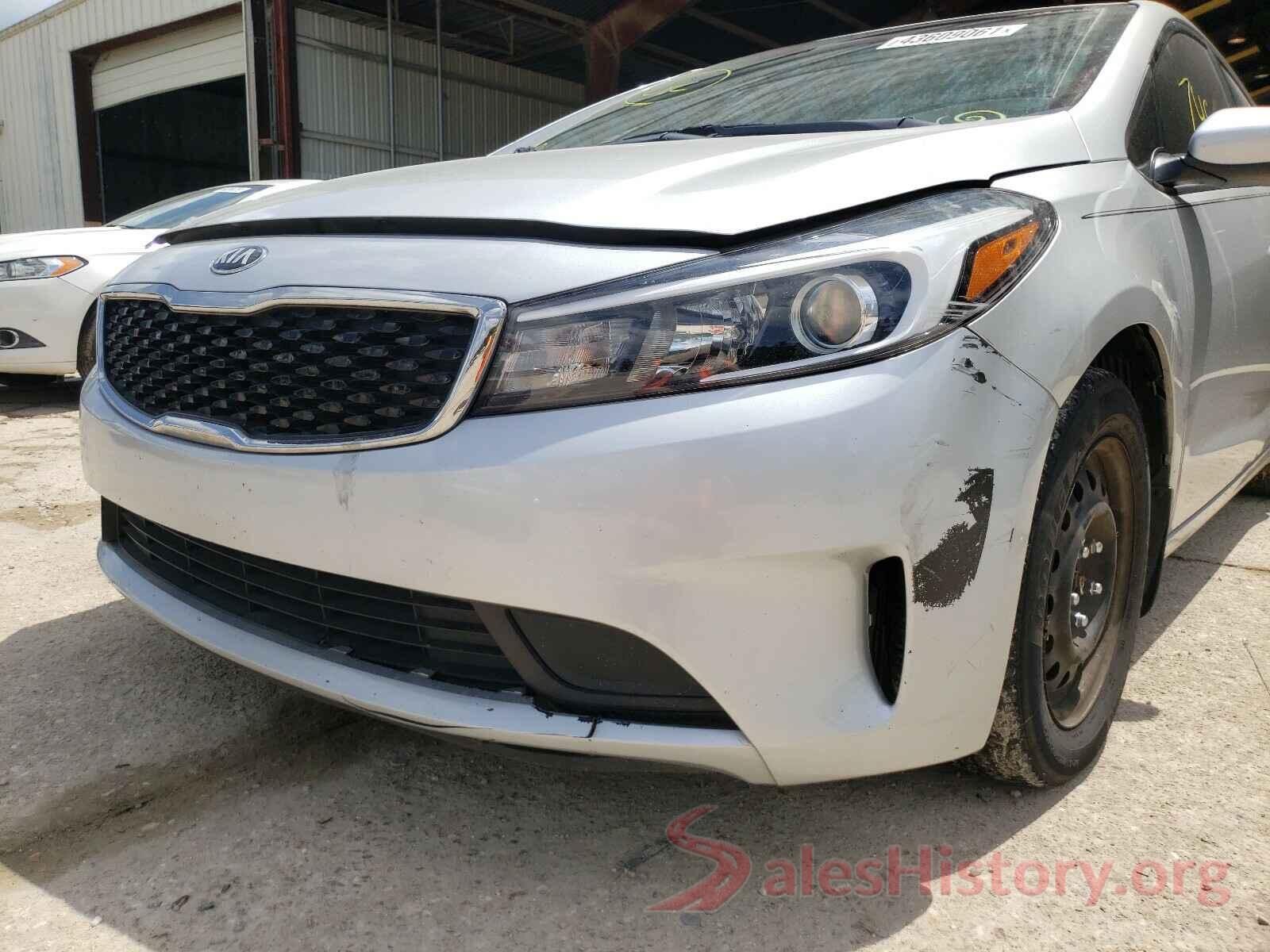 3KPFK4A76JE263013 2018 KIA FORTE