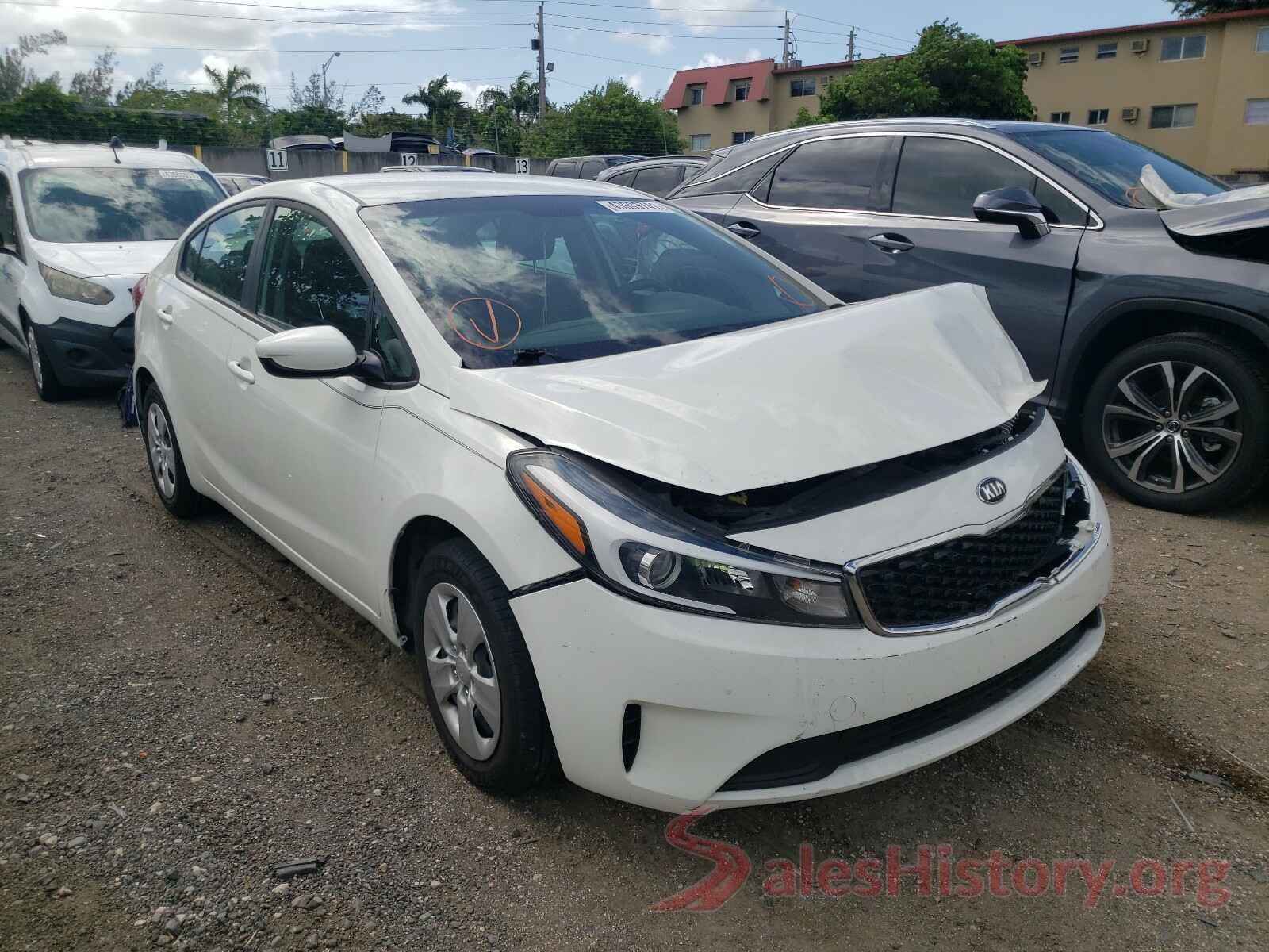 3KPFK4A7XJE234498 2018 KIA FORTE