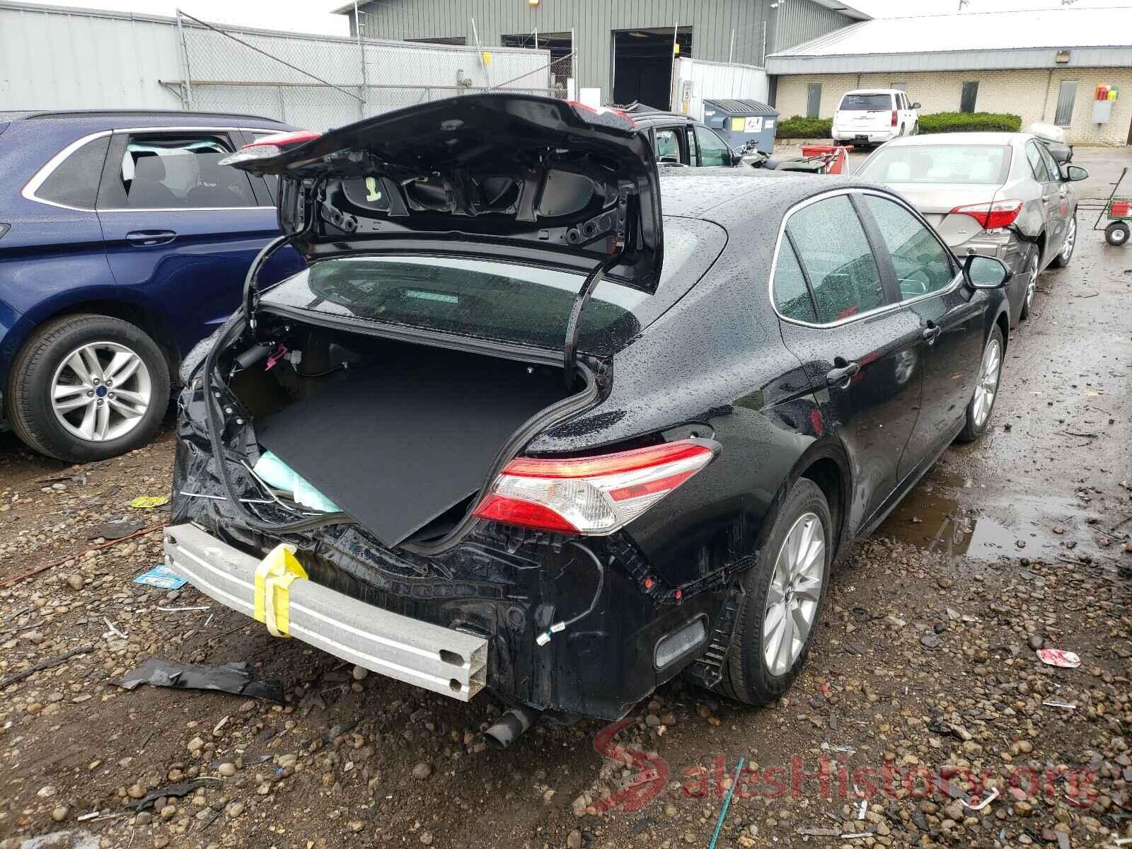 4T1B11HK5JU062629 2018 TOYOTA CAMRY