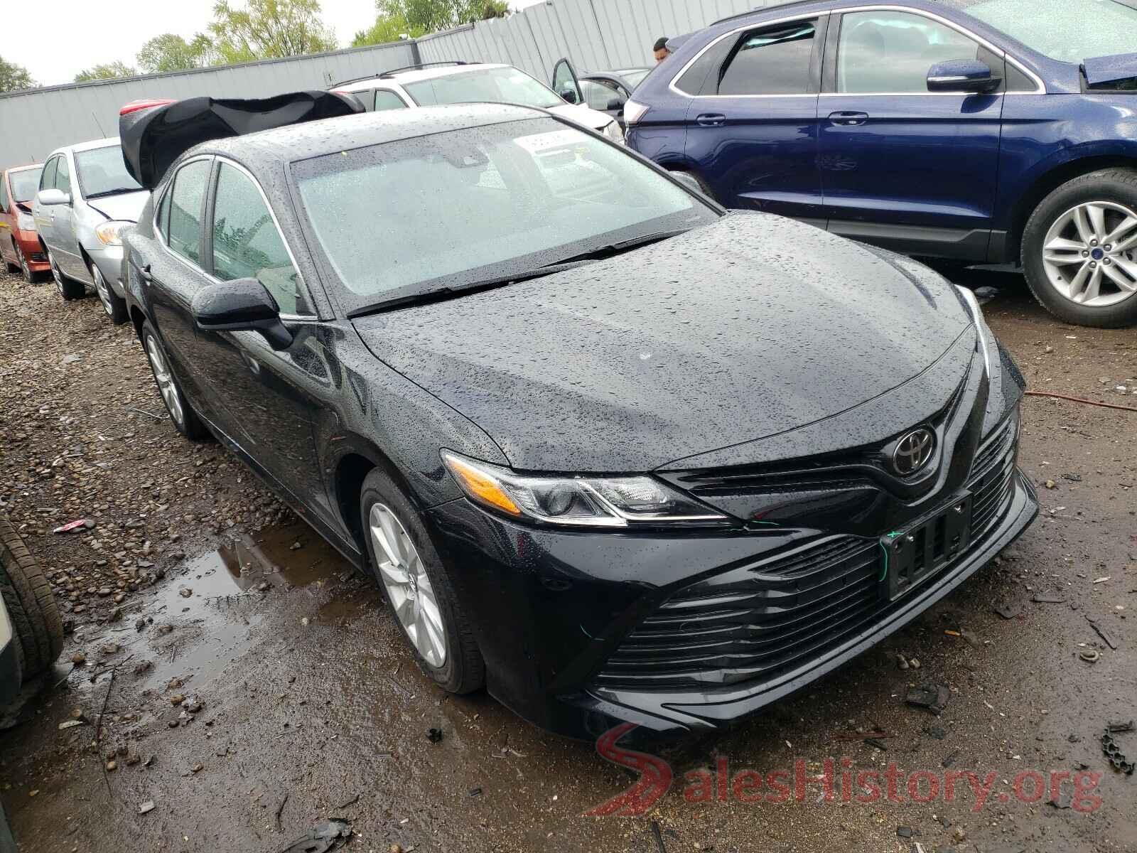 4T1B11HK5JU062629 2018 TOYOTA CAMRY