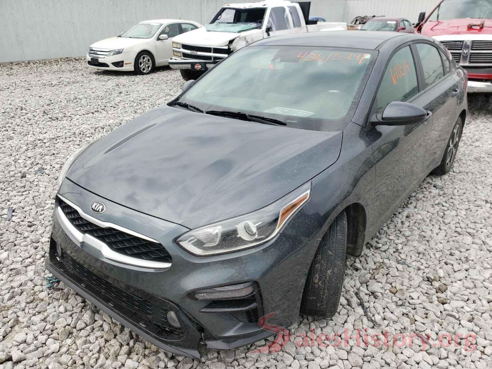 3KPF24AD0KE093528 2019 KIA FORTE