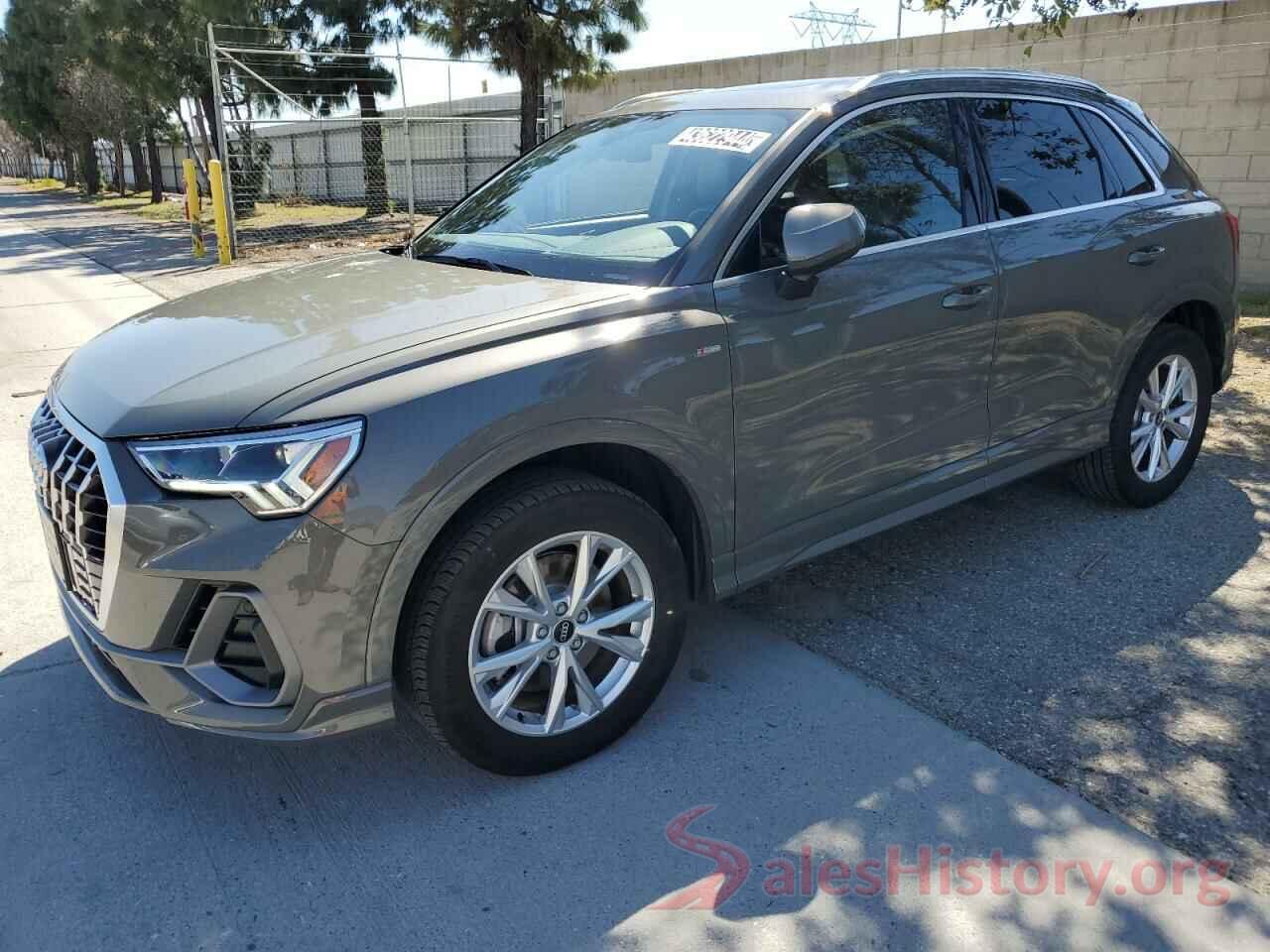 WA1DECF30P1077665 2023 AUDI Q3