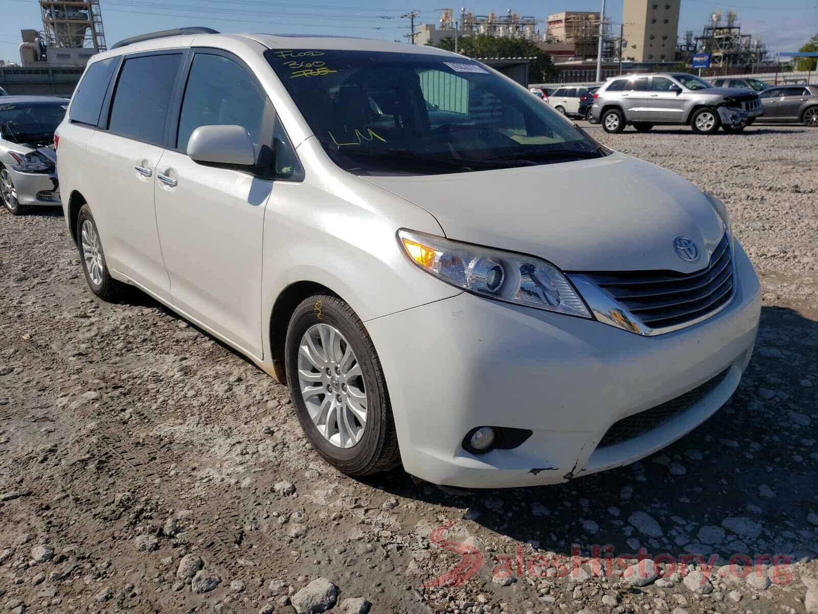 5TDYZ3DCXHS774425 2017 TOYOTA SIENNA