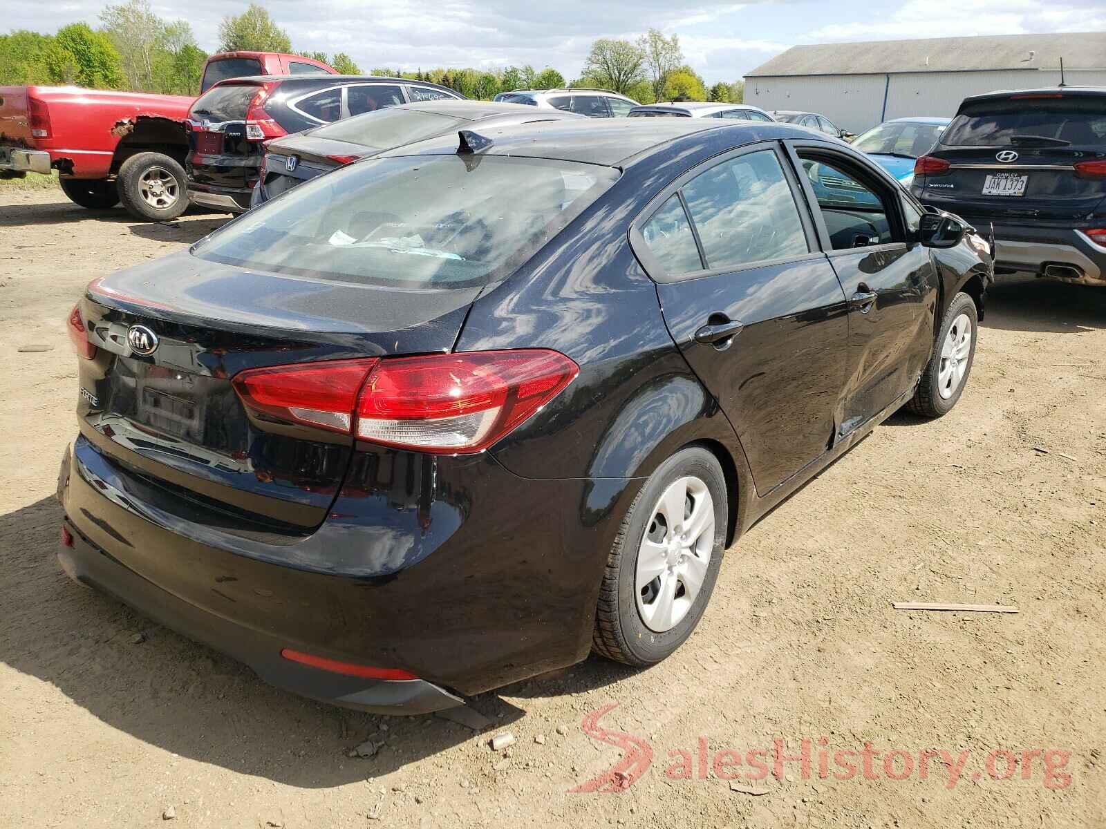 3KPFK4A75HE156772 2017 KIA FORTE