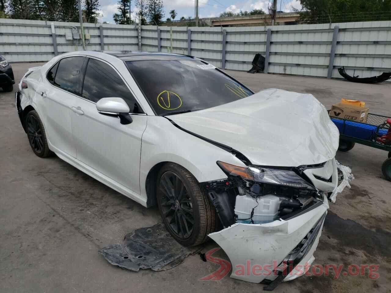 4T1K61AK0NU021391 2022 TOYOTA CAMRY