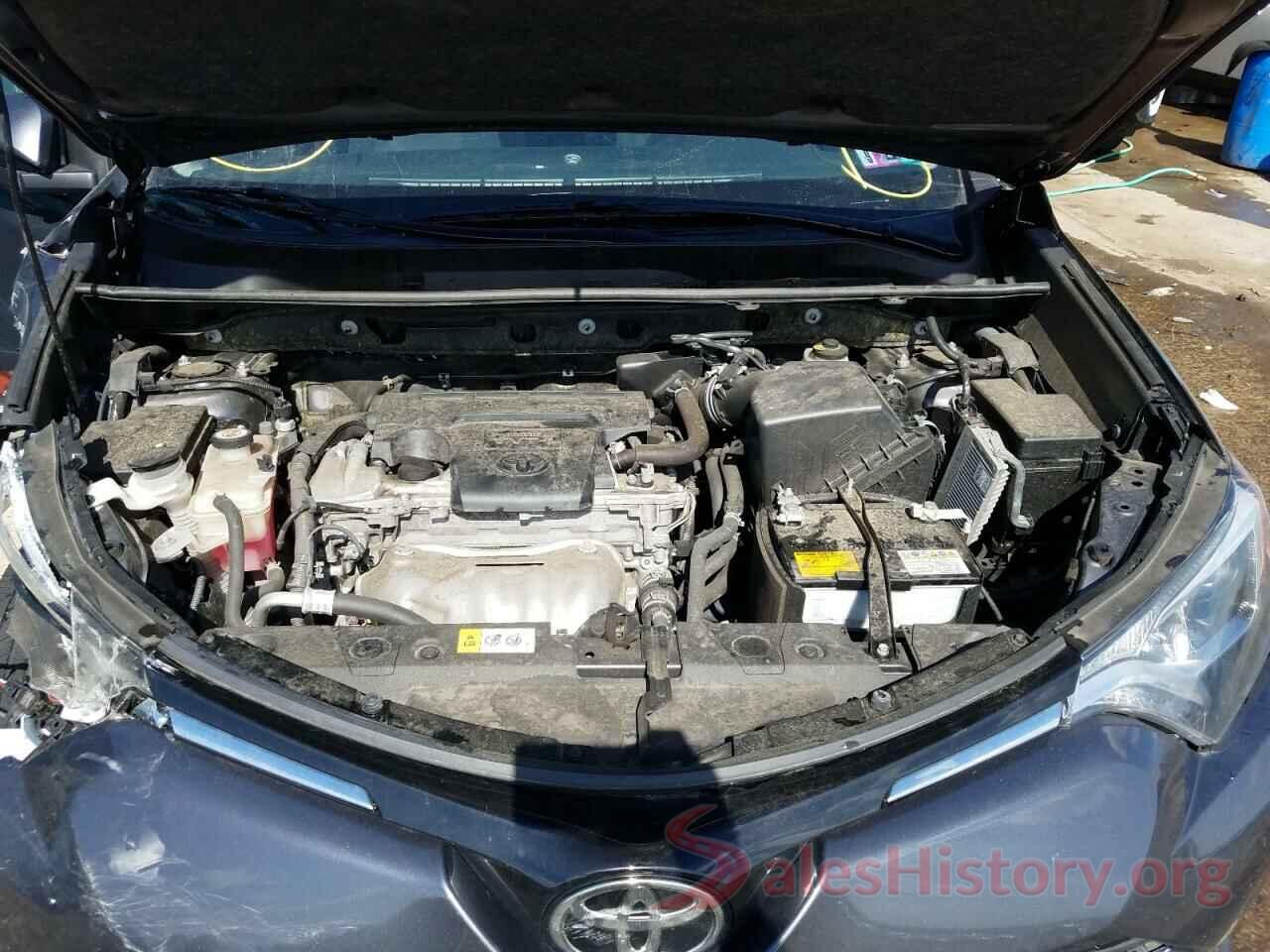 JTMRFREV0HJ715879 2017 TOYOTA RAV4