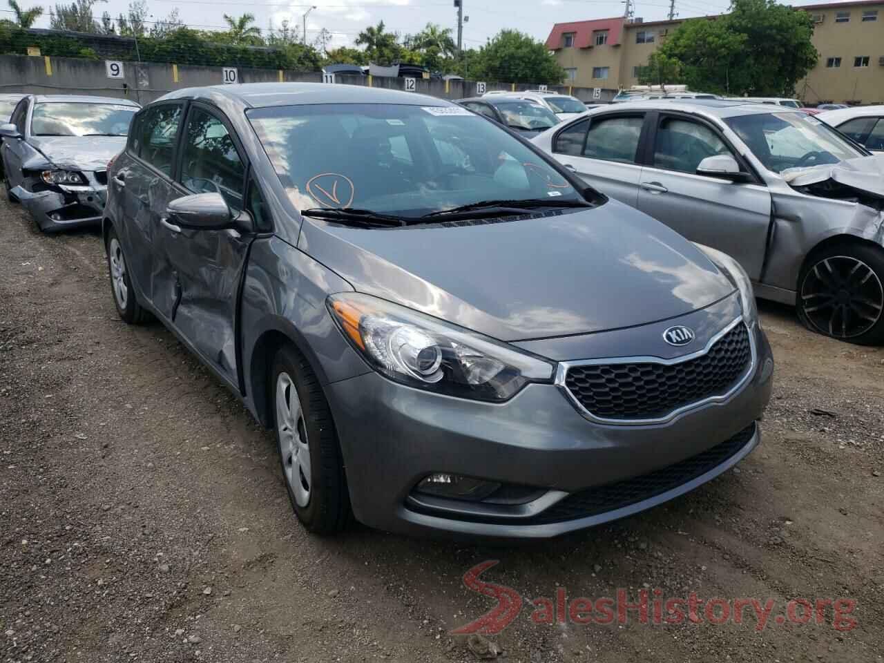 KNAFK5A8XG5654634 2016 KIA FORTE