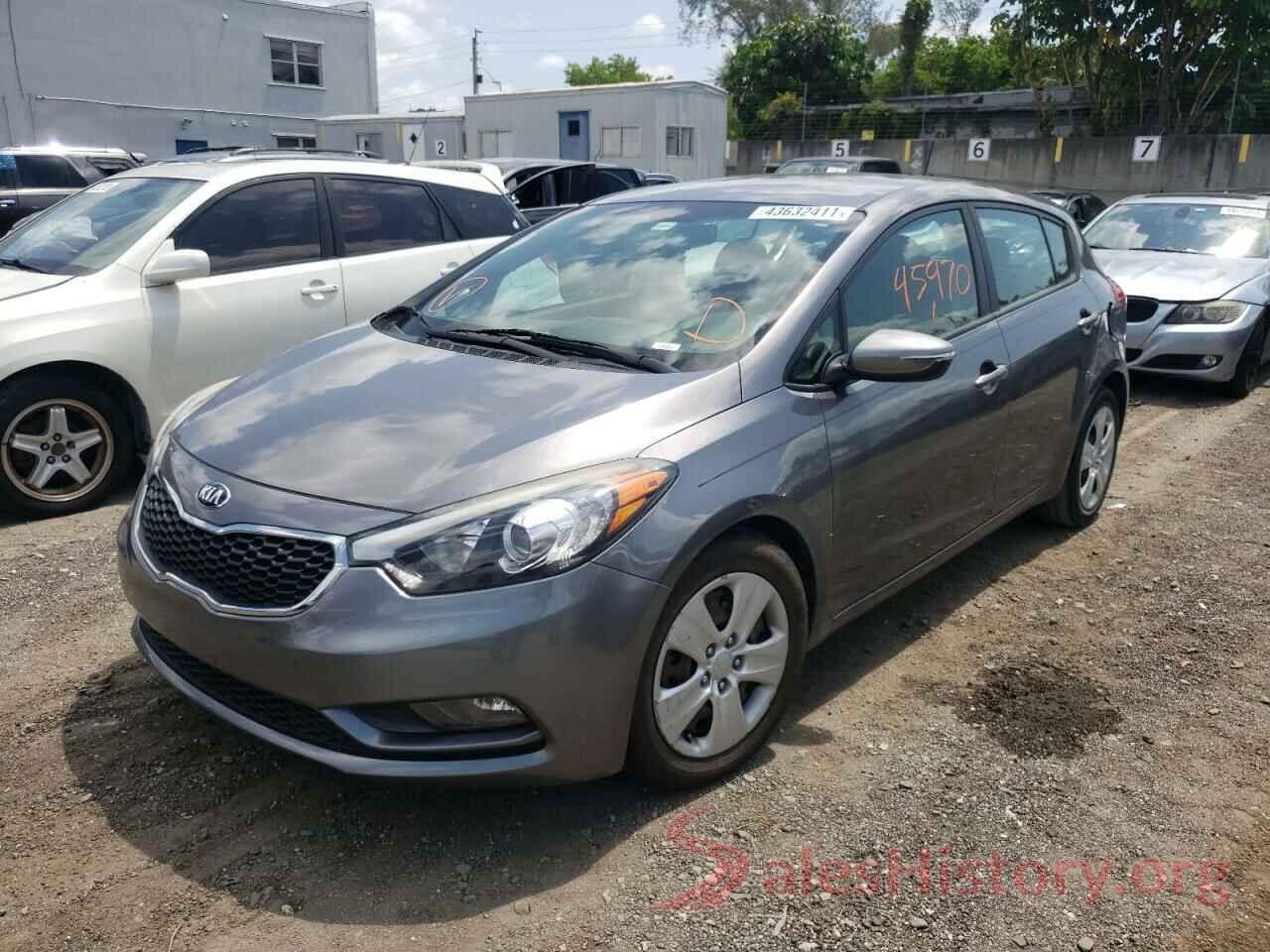 KNAFK5A8XG5654634 2016 KIA FORTE