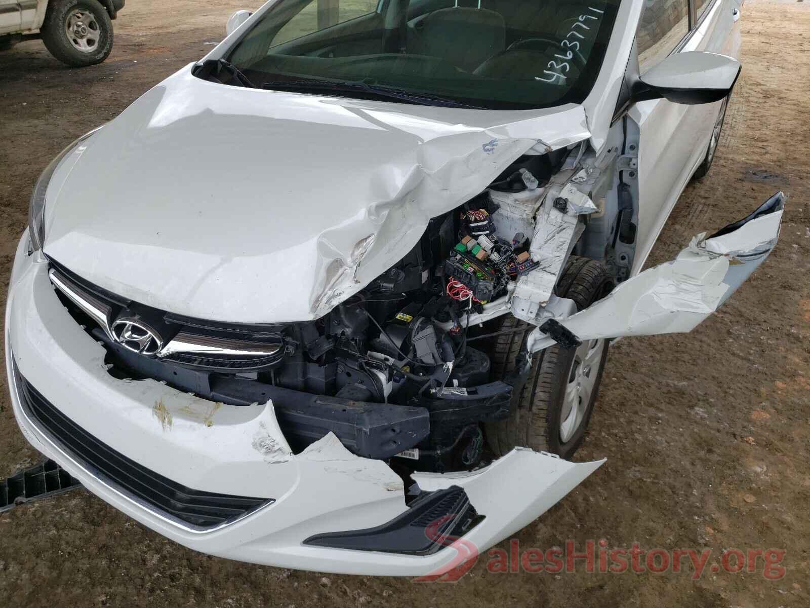 5NPDH4AE9GH777317 2016 HYUNDAI ELANTRA