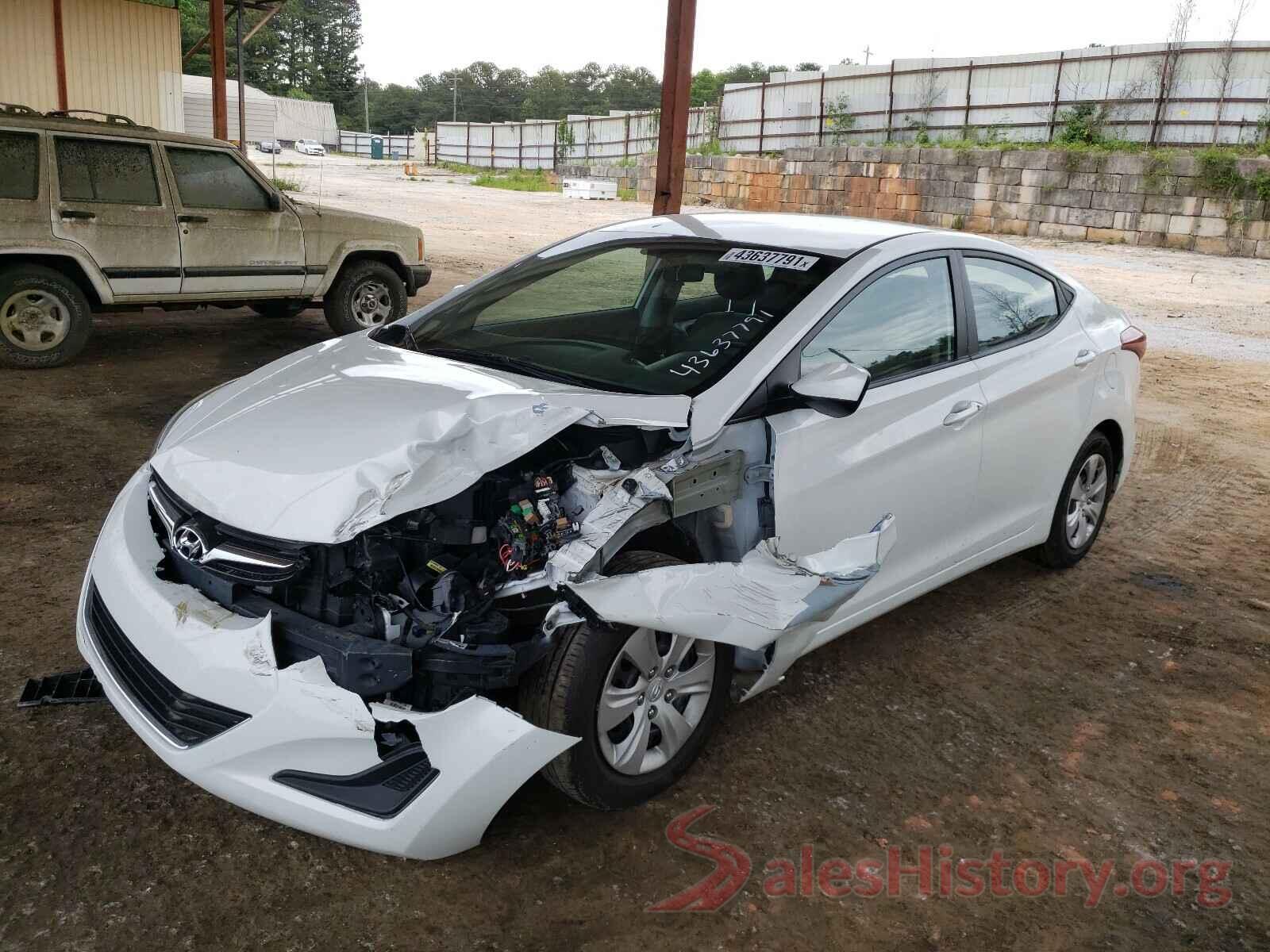 5NPDH4AE9GH777317 2016 HYUNDAI ELANTRA