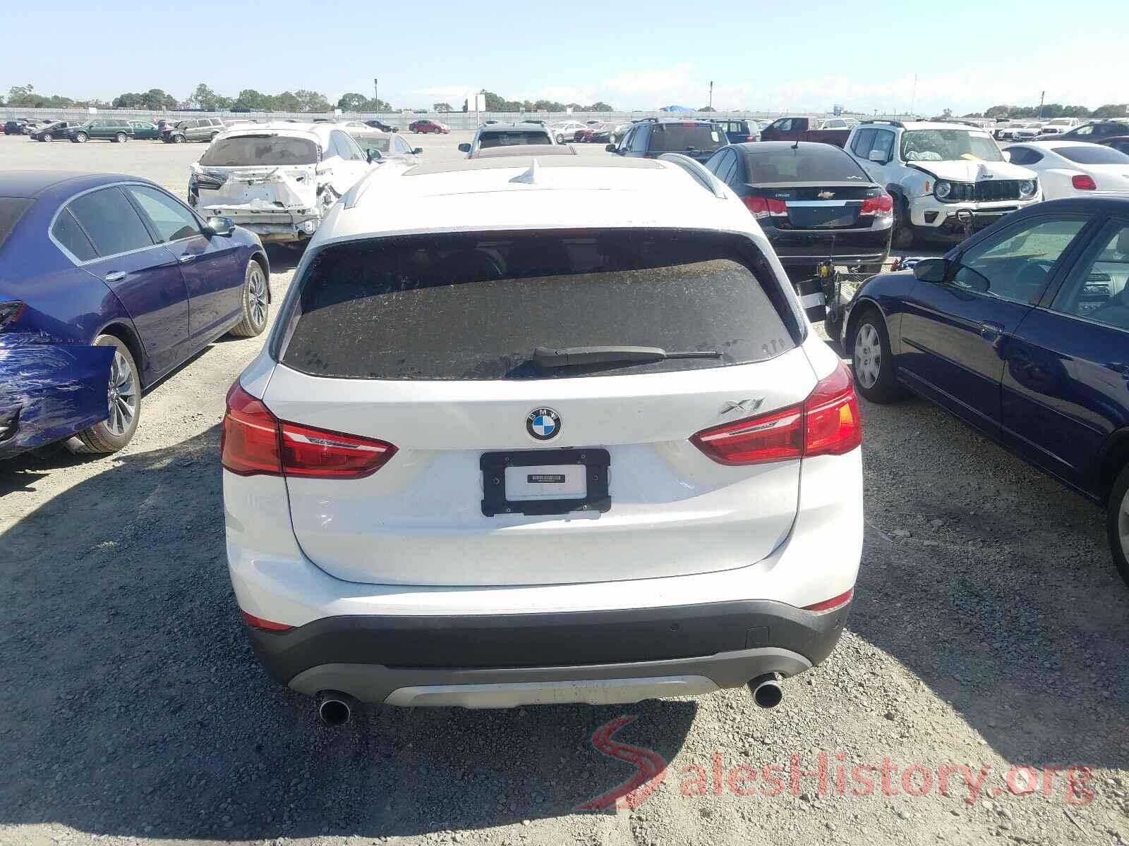 WBXHU7C3XJ5H44611 2018 BMW X1