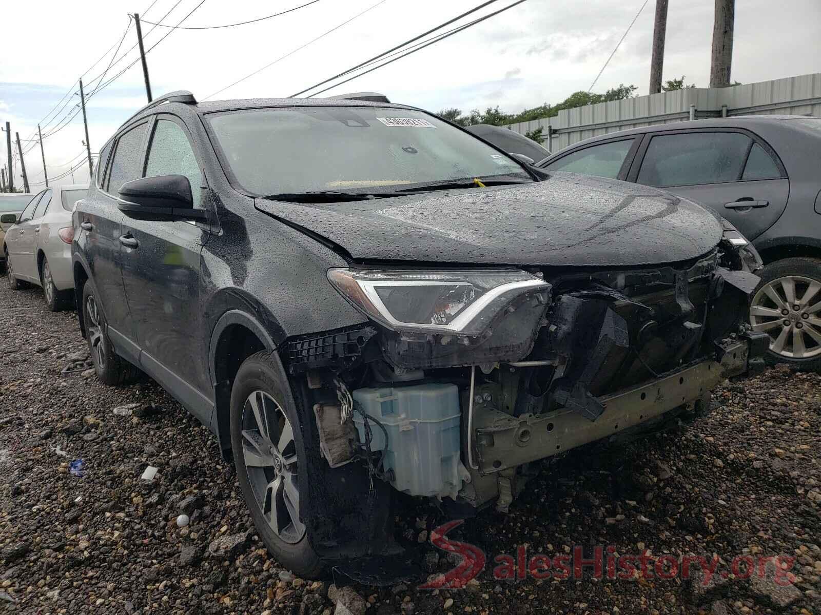 2T3RFREV2JW732402 2018 TOYOTA RAV4