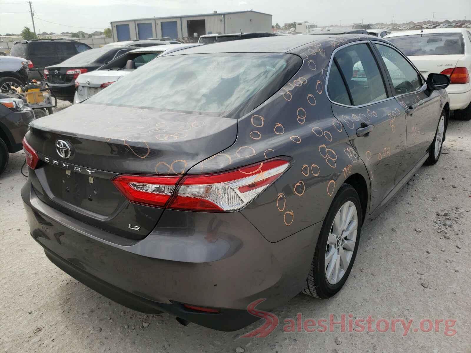 4T1B11HK1JU089052 2018 TOYOTA CAMRY