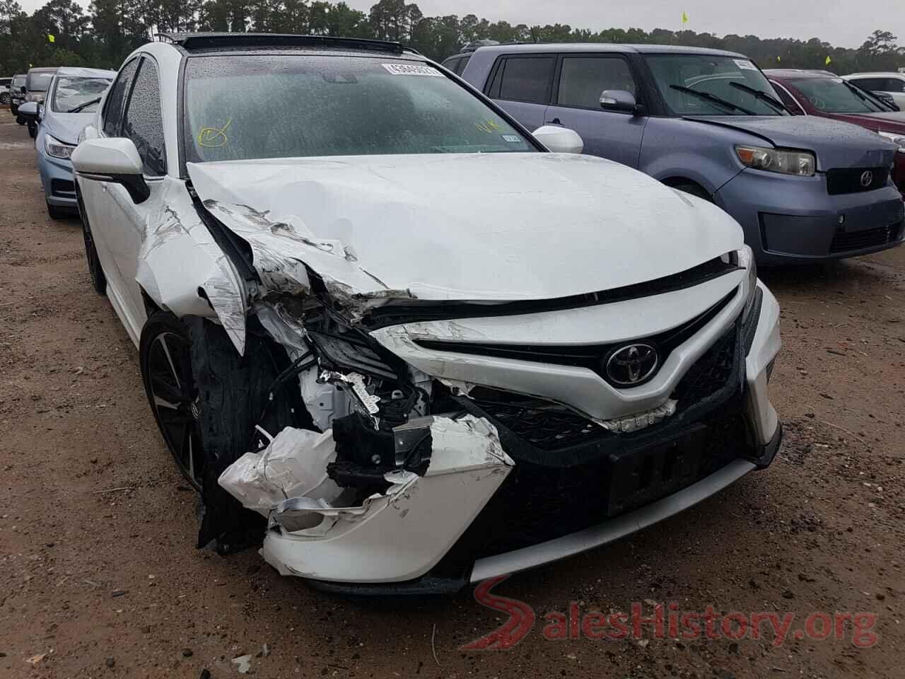 4T1B61HK4JU081948 2018 TOYOTA CAMRY