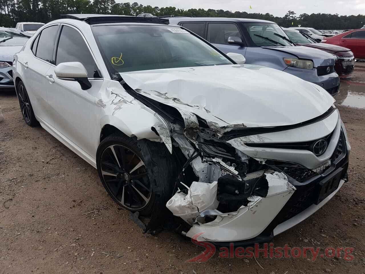 4T1B61HK4JU081948 2018 TOYOTA CAMRY