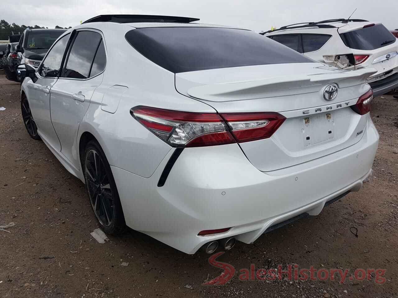 4T1B61HK4JU081948 2018 TOYOTA CAMRY