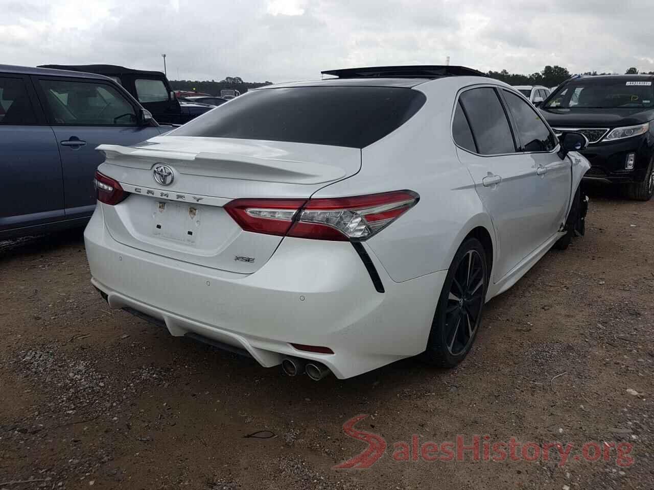 4T1B61HK4JU081948 2018 TOYOTA CAMRY