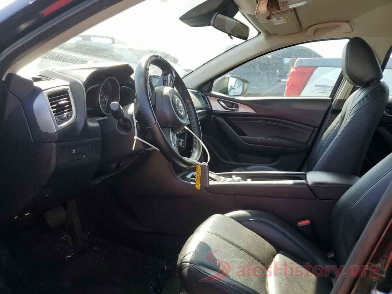 3MZBN1L31JM215078 2018 MAZDA 3