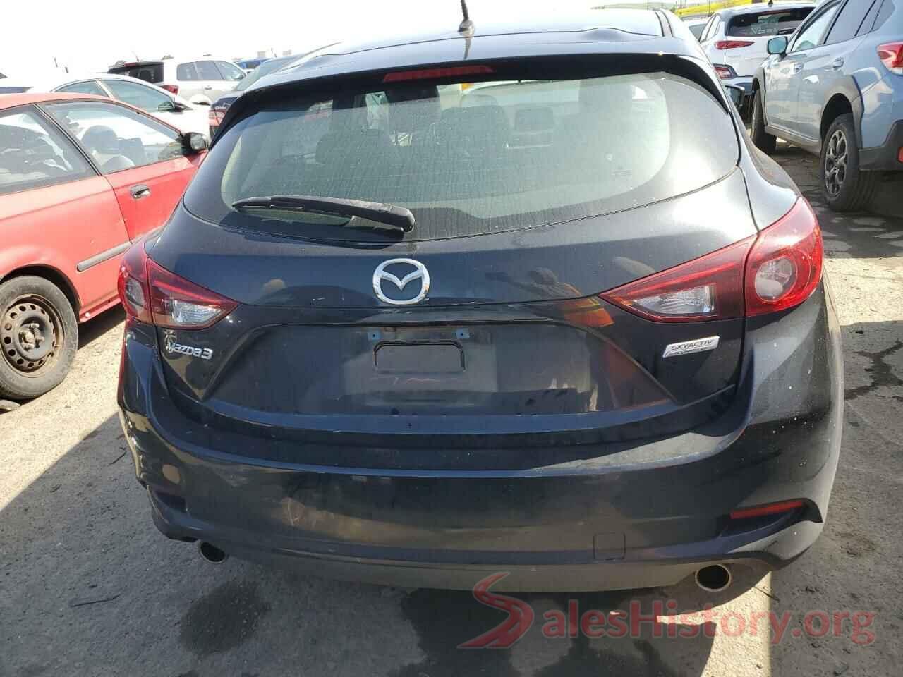 3MZBN1L31JM215078 2018 MAZDA 3