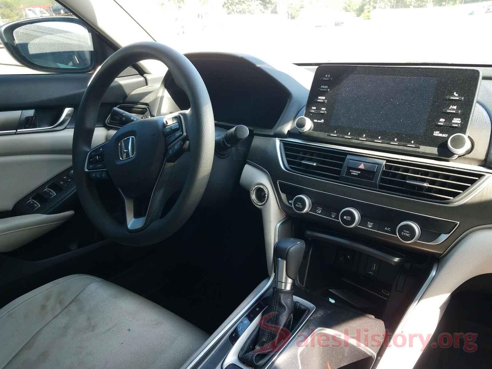 1HGCV1F16JA028080 2018 HONDA ACCORD