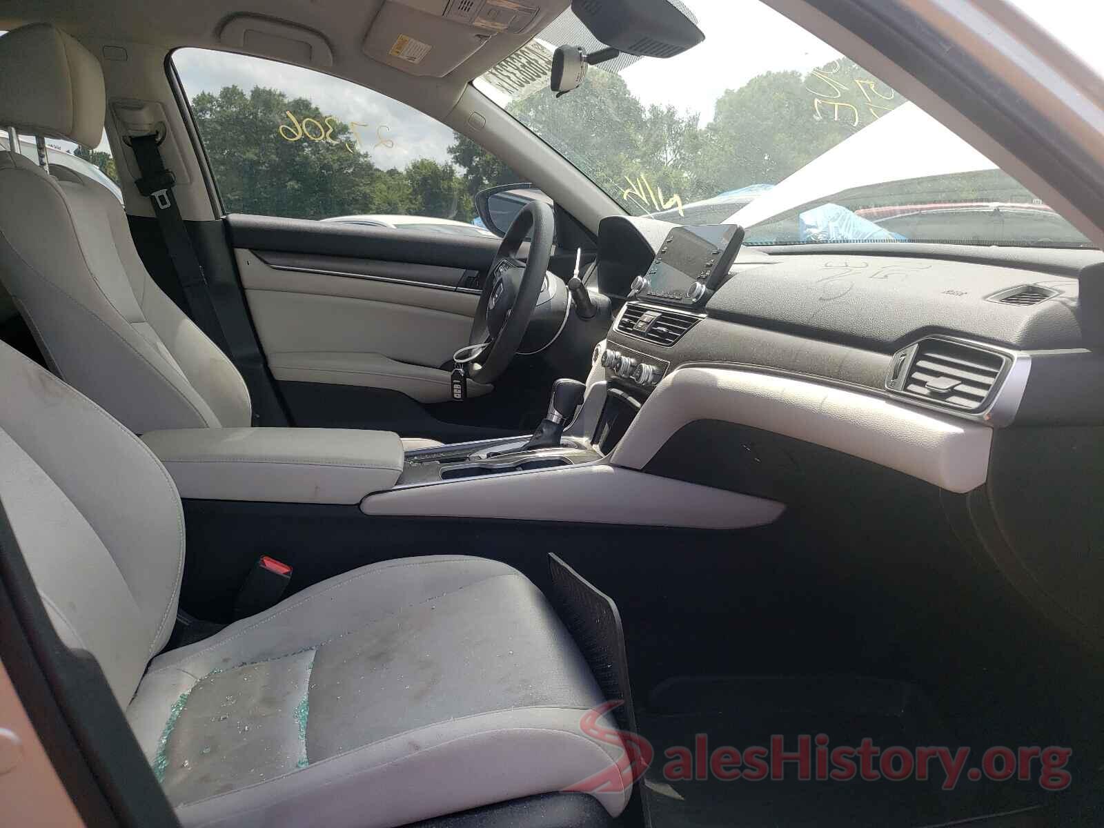 1HGCV1F16JA028080 2018 HONDA ACCORD