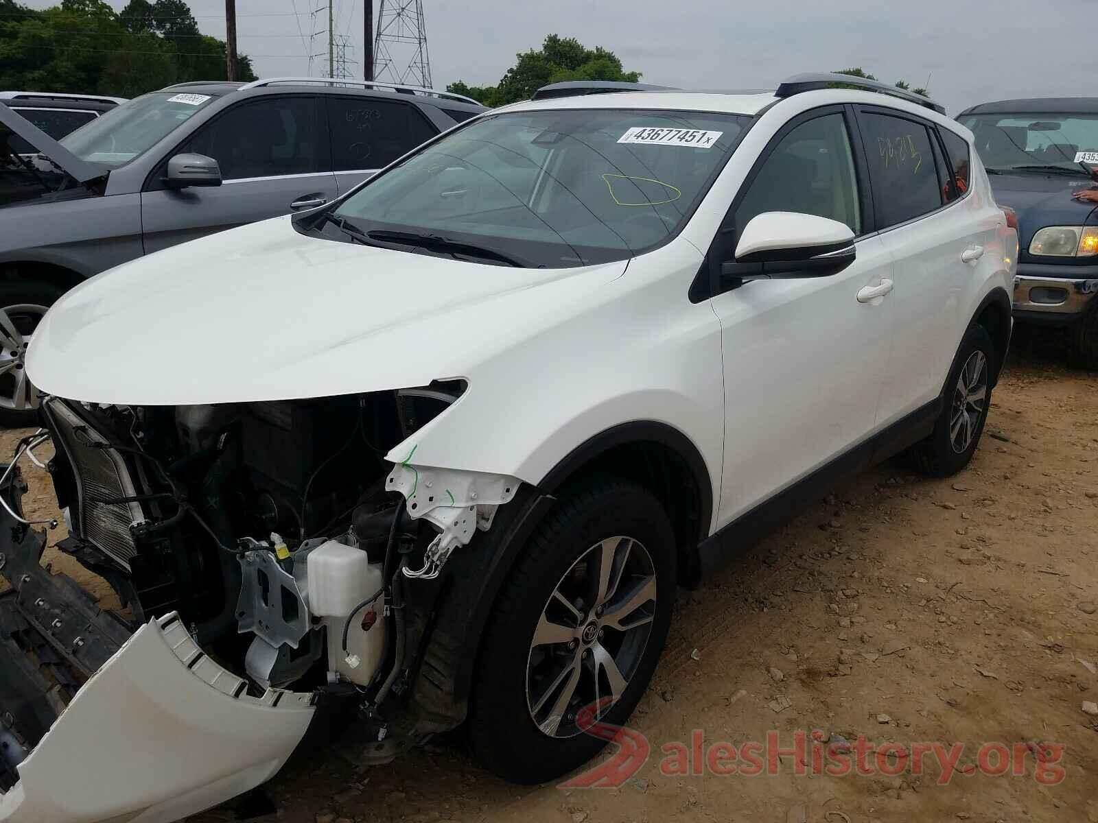 JTMRFREV3HJ123439 2017 TOYOTA RAV4