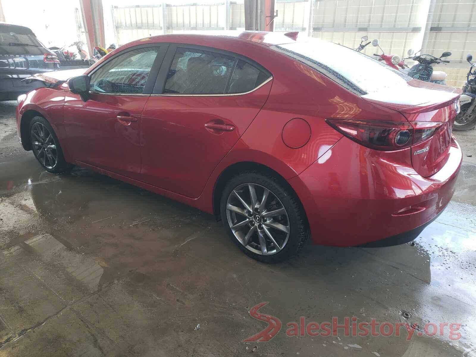 3MZBN1W38JM218698 2018 MAZDA 3