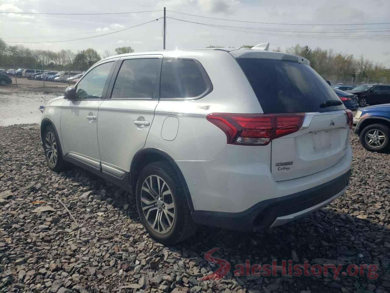 JA4AZ3A33JZ034574 2018 MITSUBISHI OUTLANDER