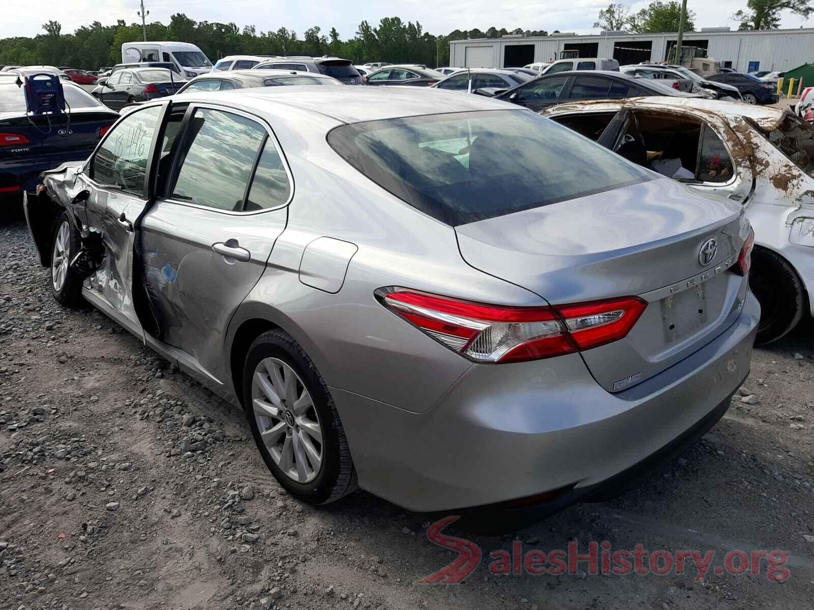 4T1B11HK7JU604006 2018 TOYOTA CAMRY