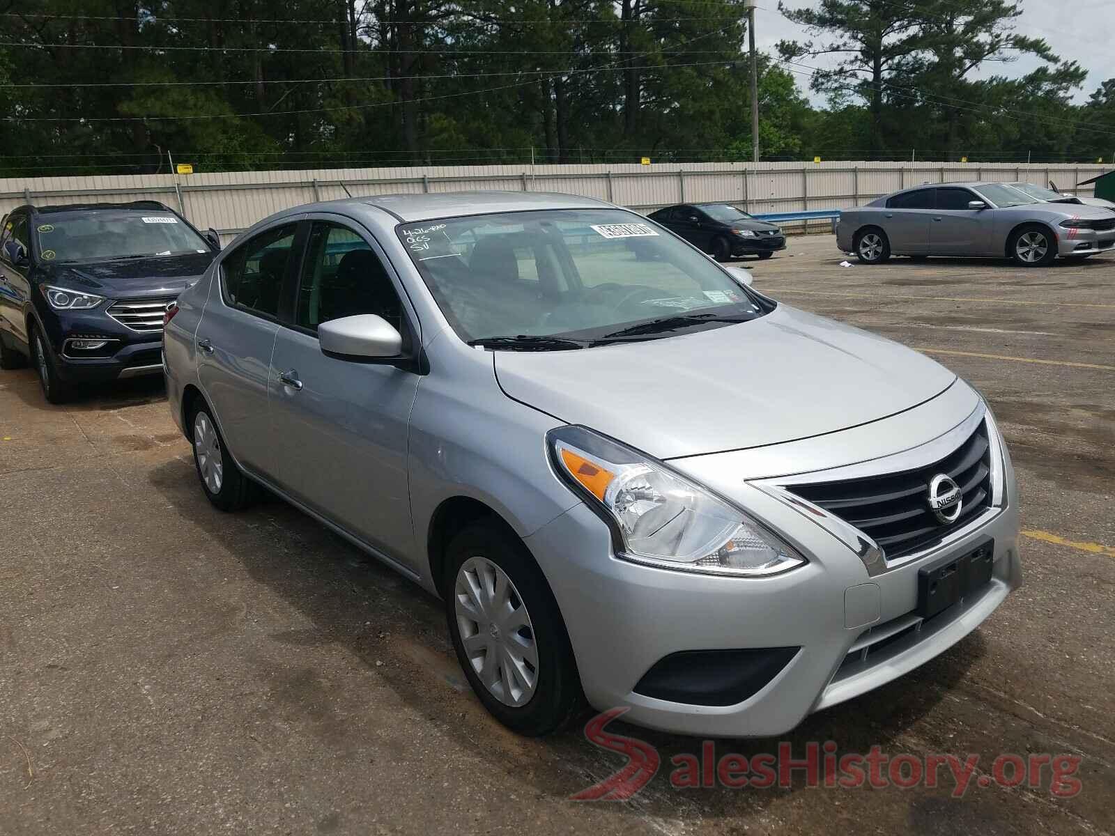 3N1CN7AP4KL865596 2019 NISSAN VERSA