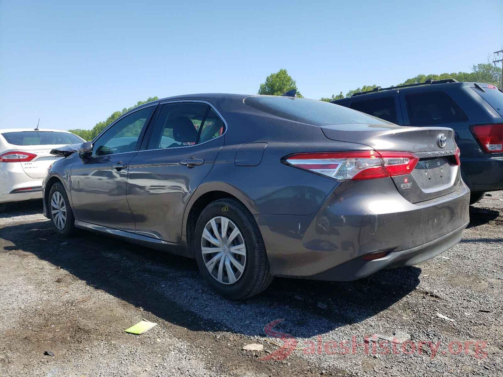 4T1B11HK3KU687824 2019 TOYOTA CAMRY