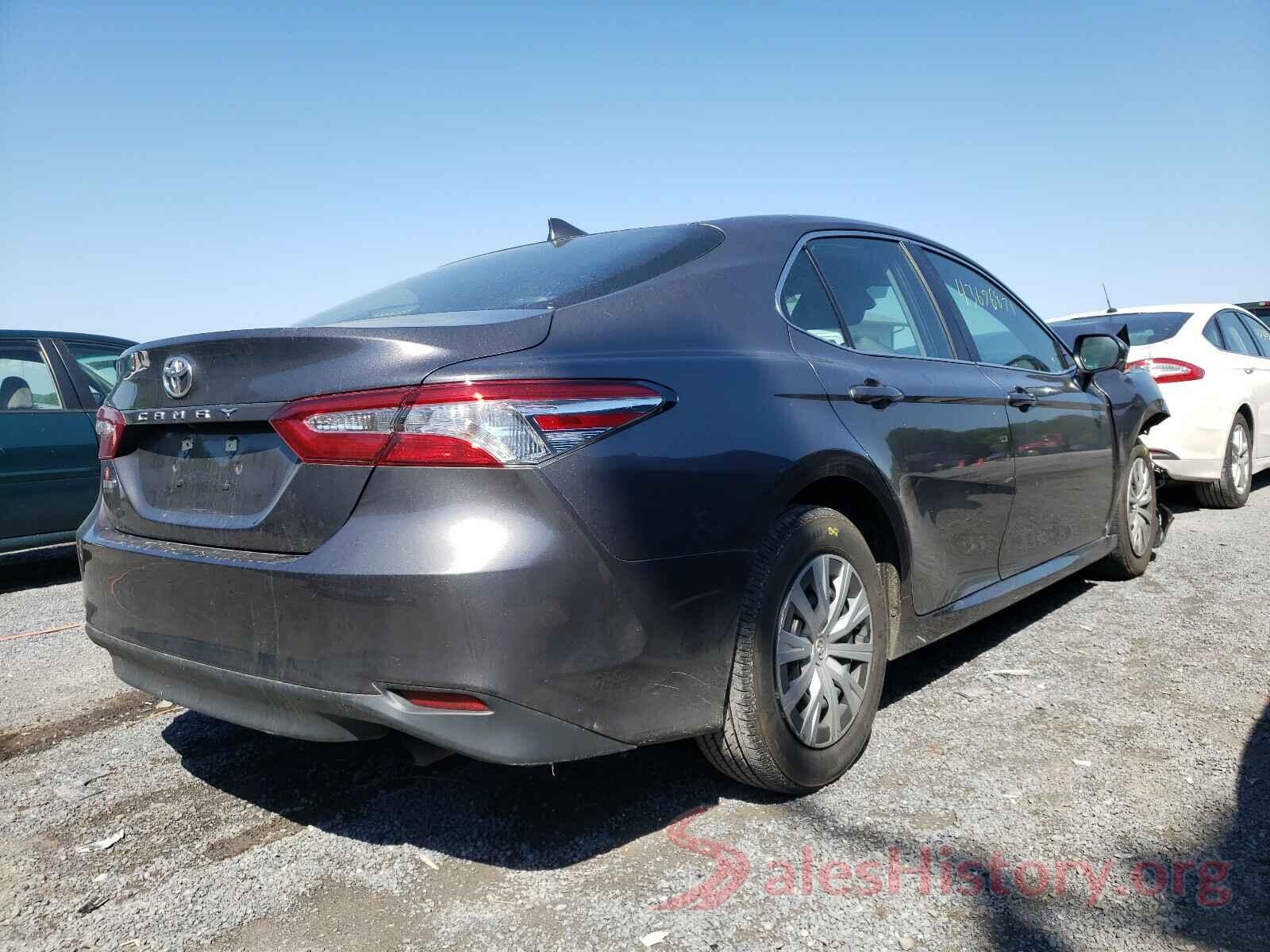 4T1B11HK3KU687824 2019 TOYOTA CAMRY