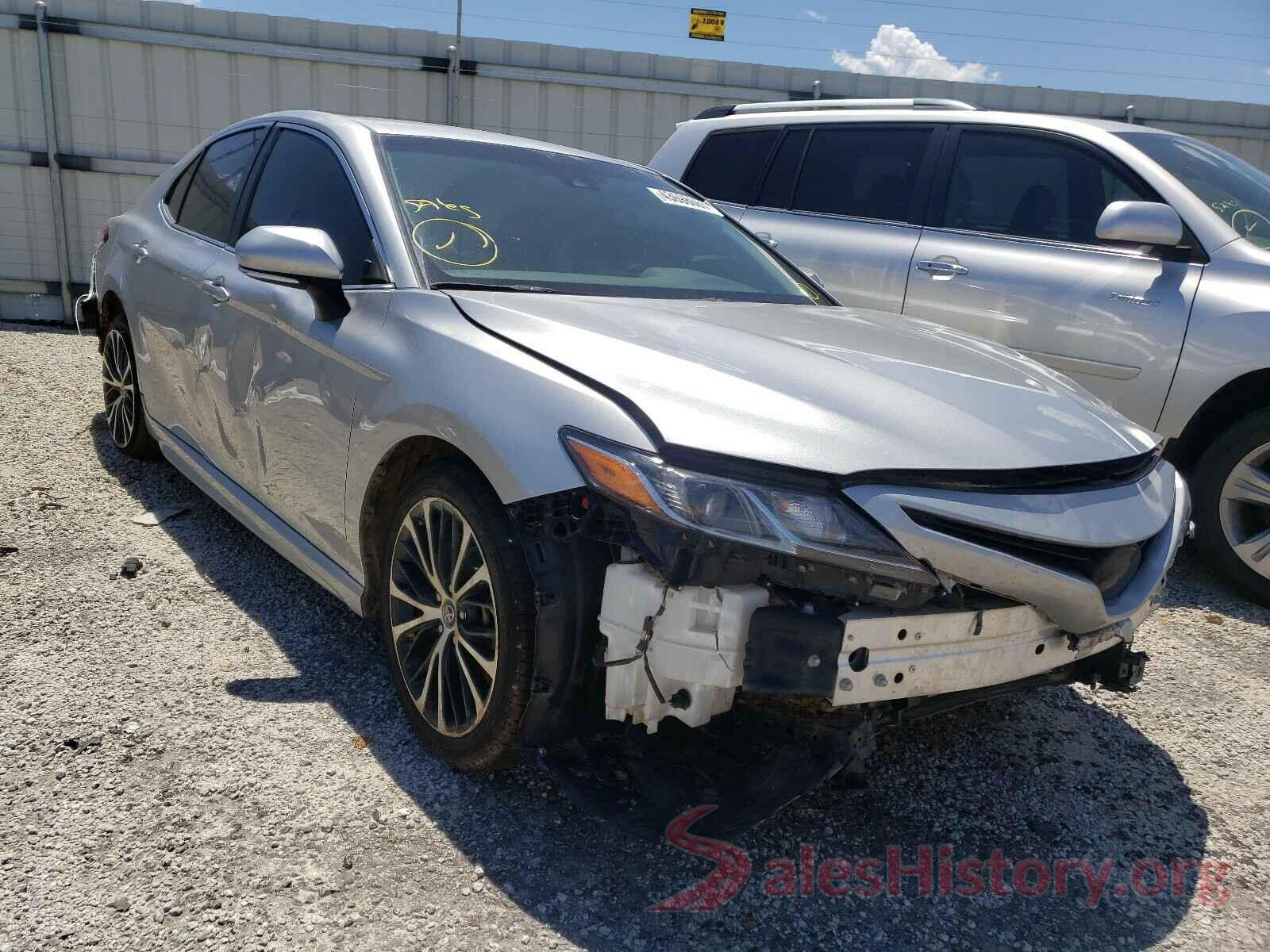 4T1B11HK6JU548432 2018 TOYOTA CAMRY