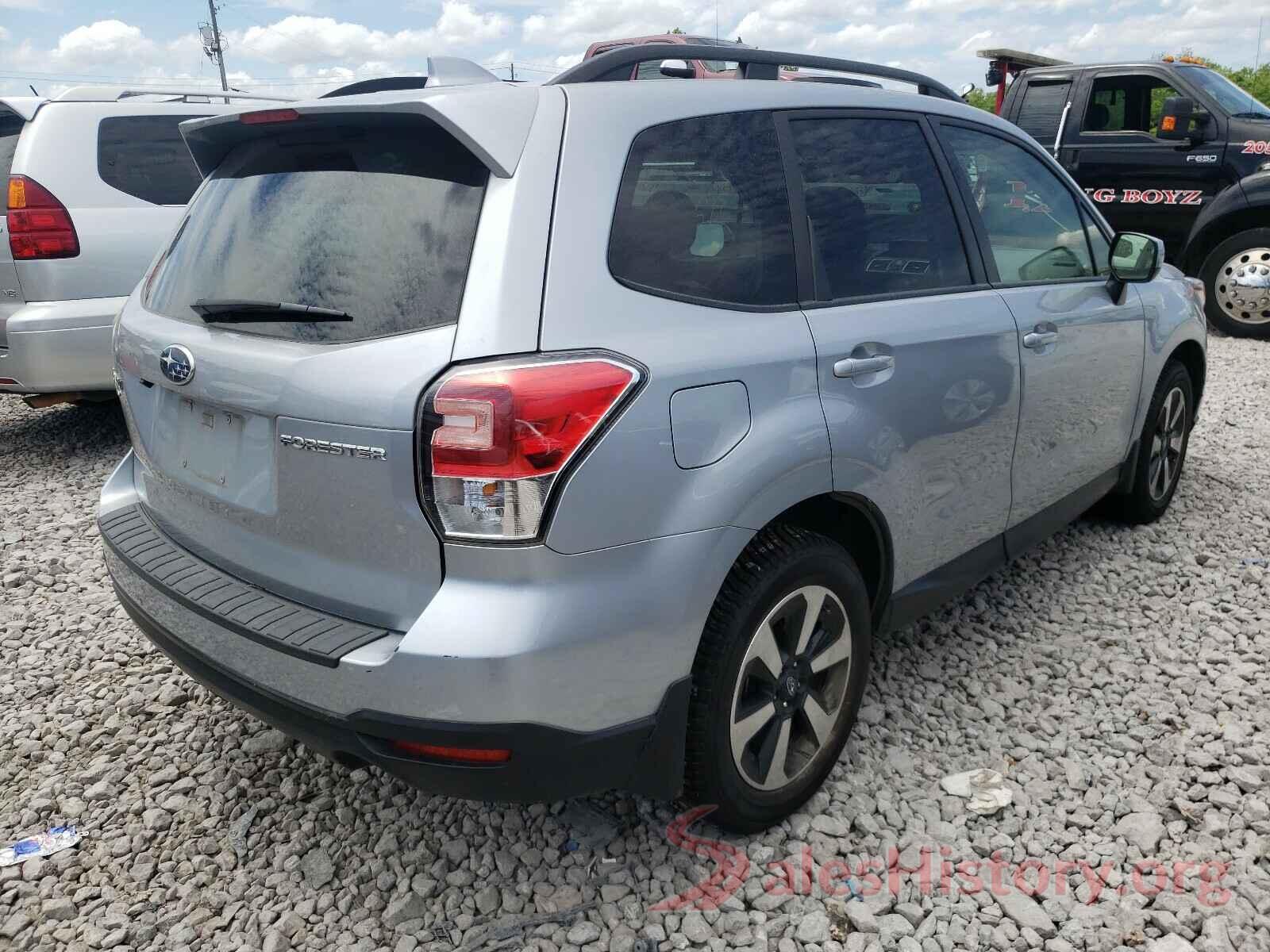 JF2SJAEC1JH486935 2018 SUBARU FORESTER