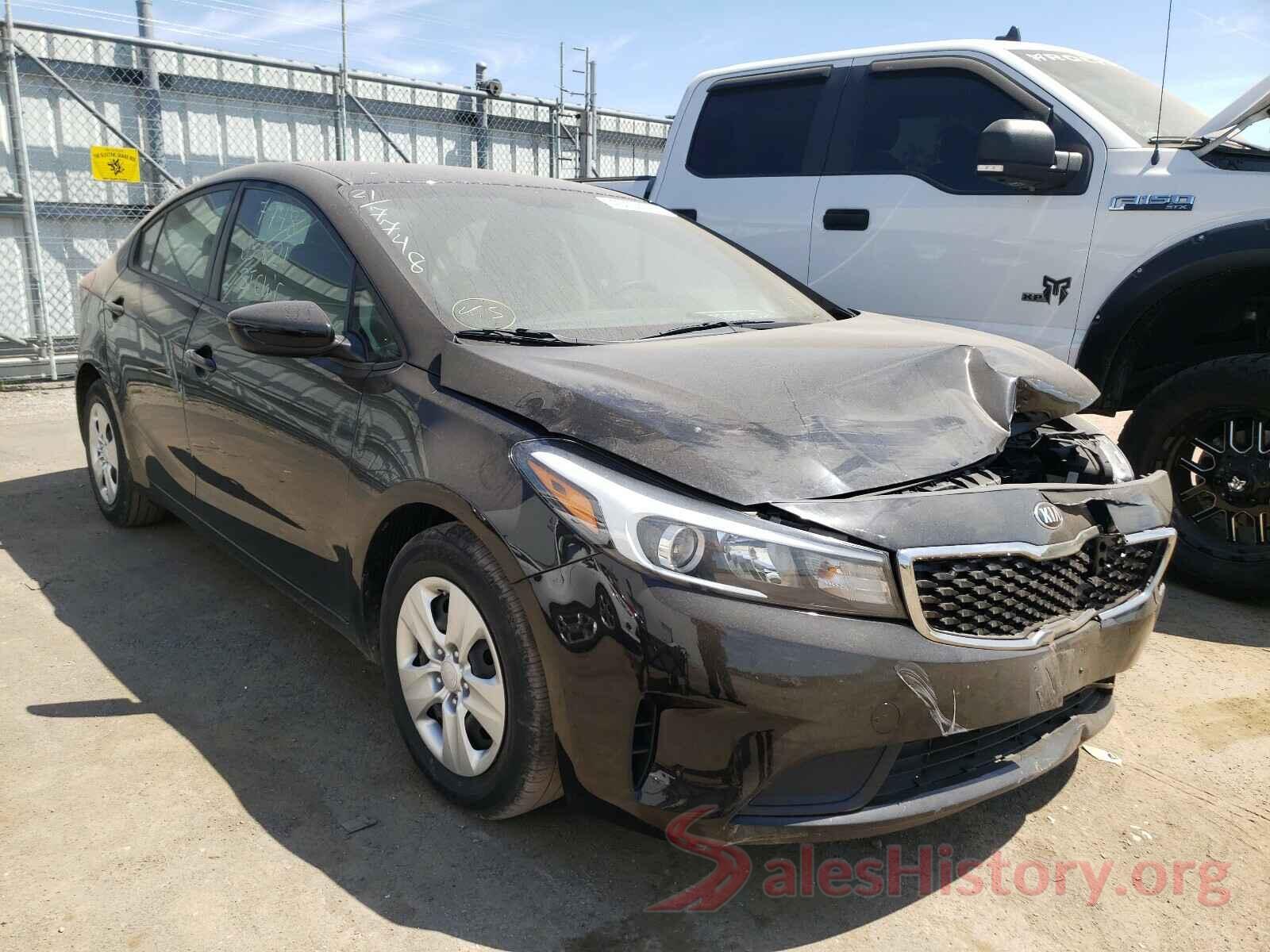 3KPFK4A74JE231077 2018 KIA FORTE