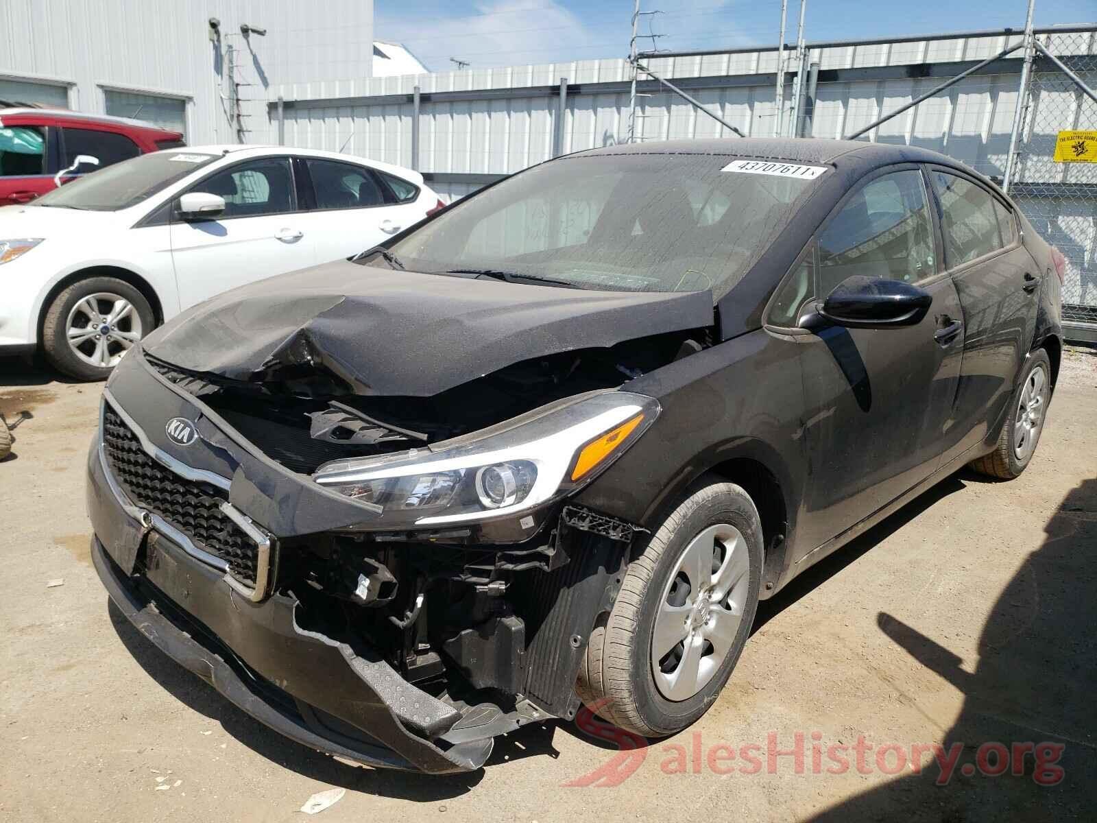 3KPFK4A74JE231077 2018 KIA FORTE