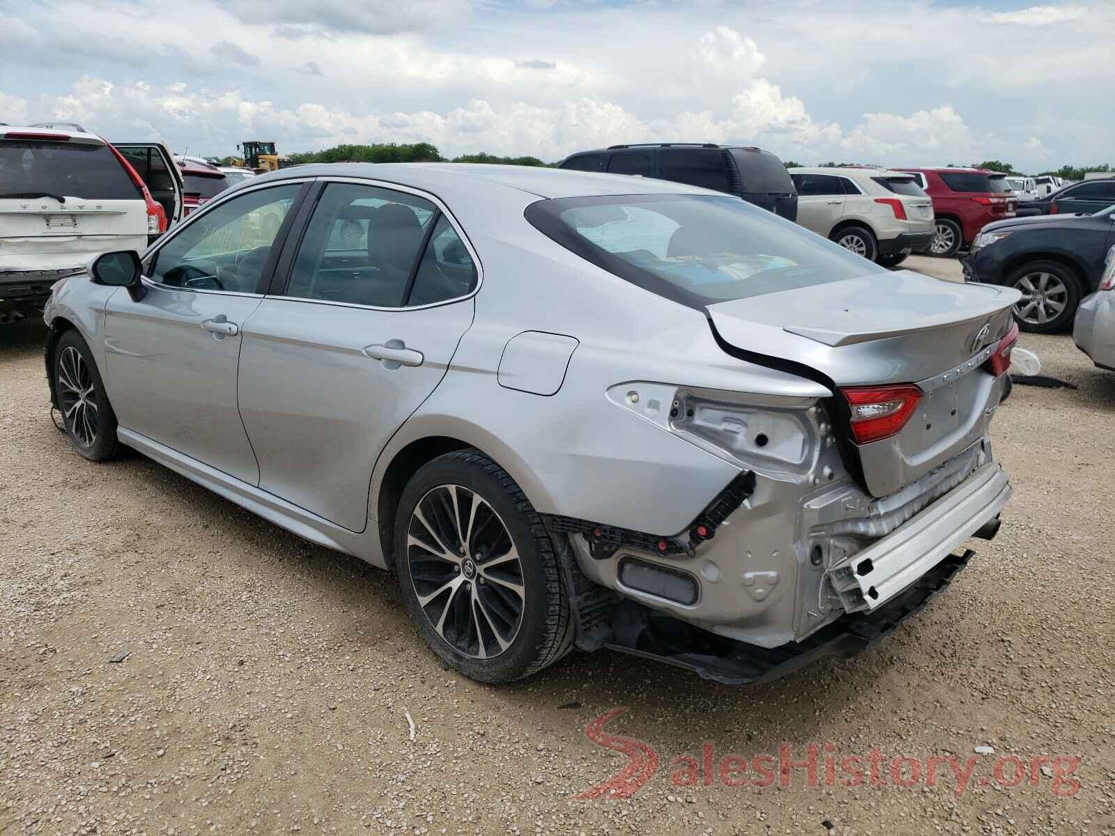 4T1B11HK6JU011530 2018 TOYOTA CAMRY